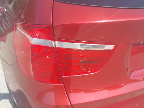 Used 2012 BMW X3 xDrive28i AWD/4WD image 32