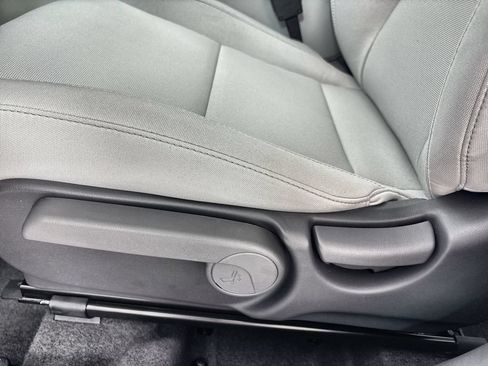 Used 2026 Hyundai Kona SE FWD image 14