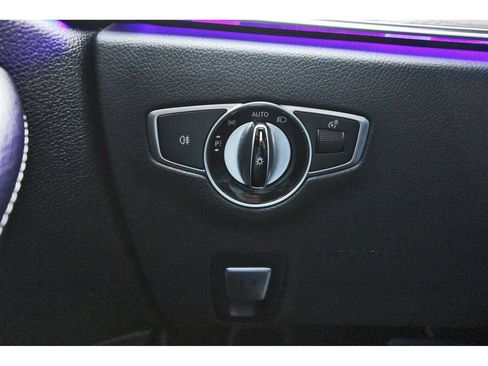 Used 2019 Mercedes-Benz E 300 image 23