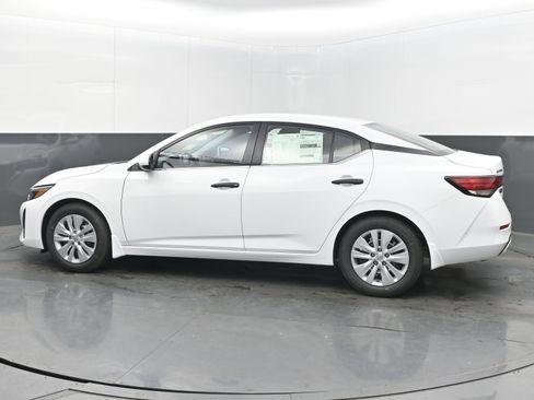 New 2025 Nissan Sentra S image 5