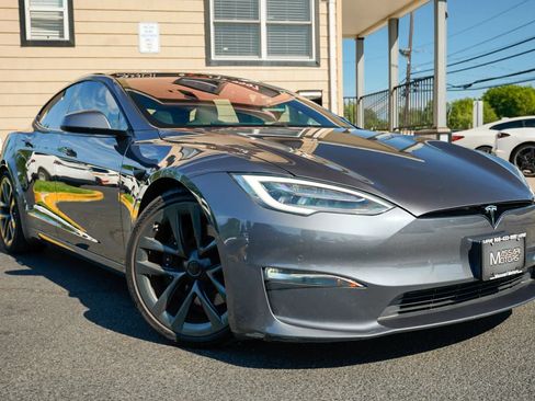 Used 2022 Tesla Model S Standard Range AWD/4WD image 3