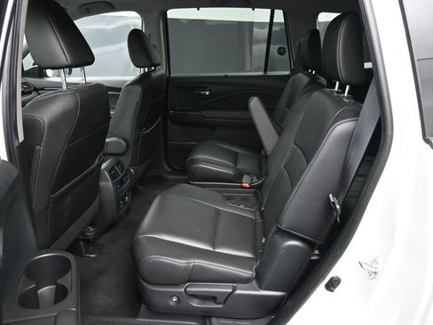Certified 2022 Honda Pilot Touring image 24