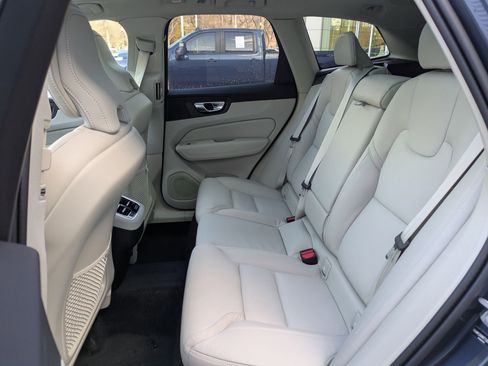 New 2026 Volvo XC60 B5 Ultra w/ Protection Package Premier image 16