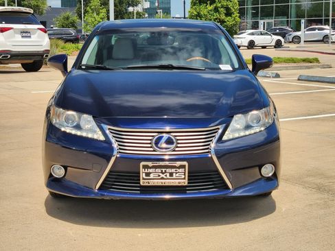 Used 2013 Lexus ES 300h w/ Luxury Pkg FWD image 2