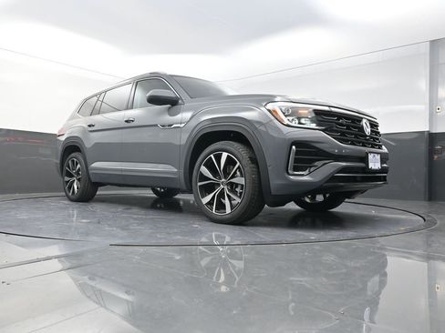 New 2026 Volkswagen Atlas SEL Premium R-Line image 21