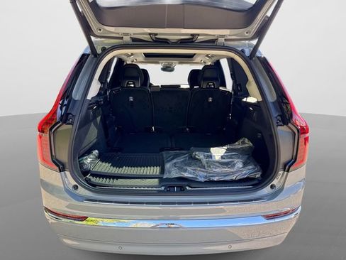 New 2027 Volvo XC90 B6 Plus AWD/4WD image 21