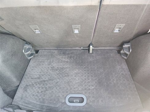 Used 2021 Ford EcoSport SE image 30