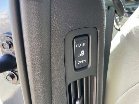 New 2026 Honda Odyssey EX-L image 13