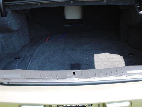 Used 2011 Cadillac DTS image 27