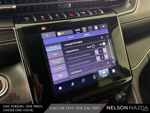 Used 2023 Jeep Grand Cherokee L Laredo image 29