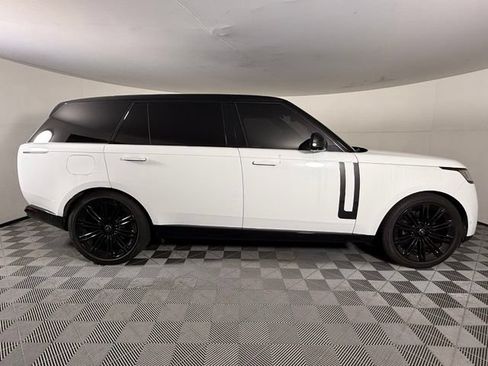Used 2023 Land Rover Range Rover Long Wheelbase SE AWD/4WD image 8