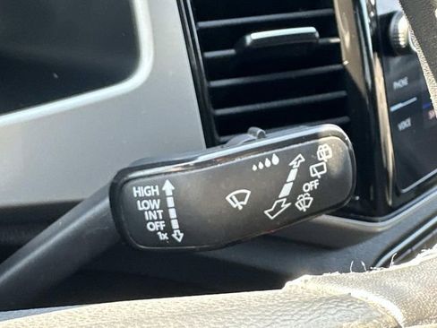 Used 2023 Volkswagen Atlas Cross Sport SE w/ Black Wheel Package FWD image 23