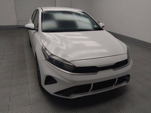 Used 2022 Kia Forte LXS w/ LXS Technology Package FWD image 14
