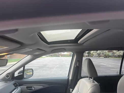 Used 2022 Honda Pilot Special Edition image 15