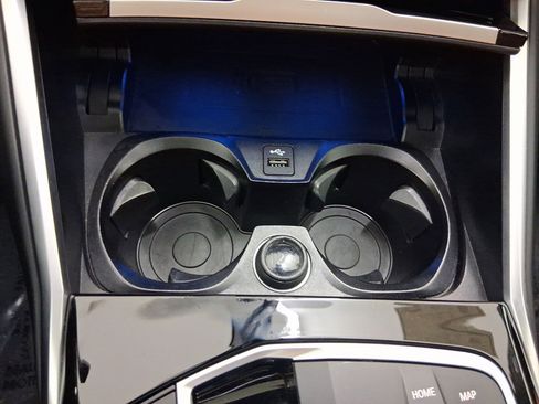 Certified 2024 BMW 330i Sedan w/ Premium Package image 25