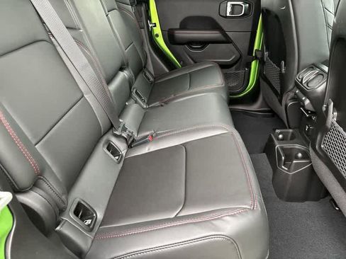 New 2025 Jeep Gladiator Rubicon image 15