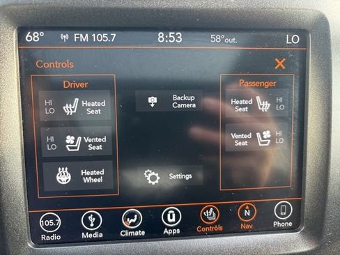 Used 2019 Jeep Cherokee Trailhawk AWD/4WD image 26