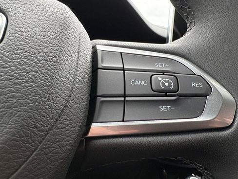 New 2026 Jeep Compass Latitude image 25