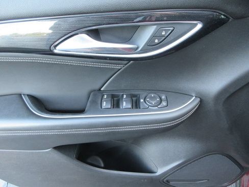 Certified 2022 Buick Envision Preferred w/ Sport Touring Package FWD image 22