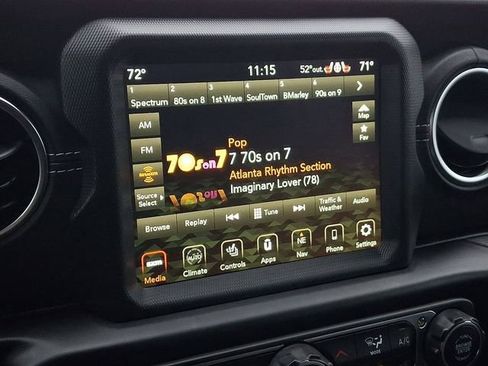 Used 2023 Jeep Wrangler Unlimited Sahara w/ Cold Weather Group image 16