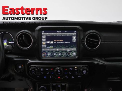 Used 2022 Jeep Wrangler Unlimited Sahara w/ Cold Weather Group AWD/4WD image 12