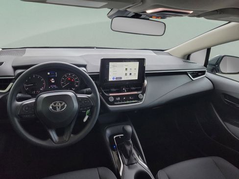 Certified 2025 Toyota Corolla LE image 18