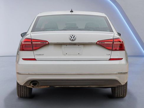 Used 2017 Volkswagen Passat 1.8T S image 13