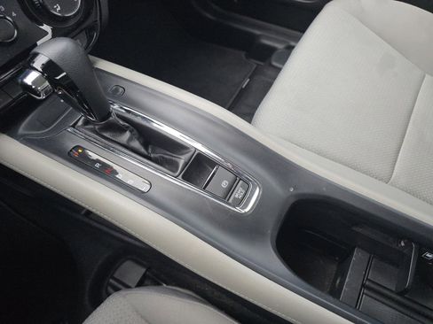 Used 2022 Honda HR-V LX image 23