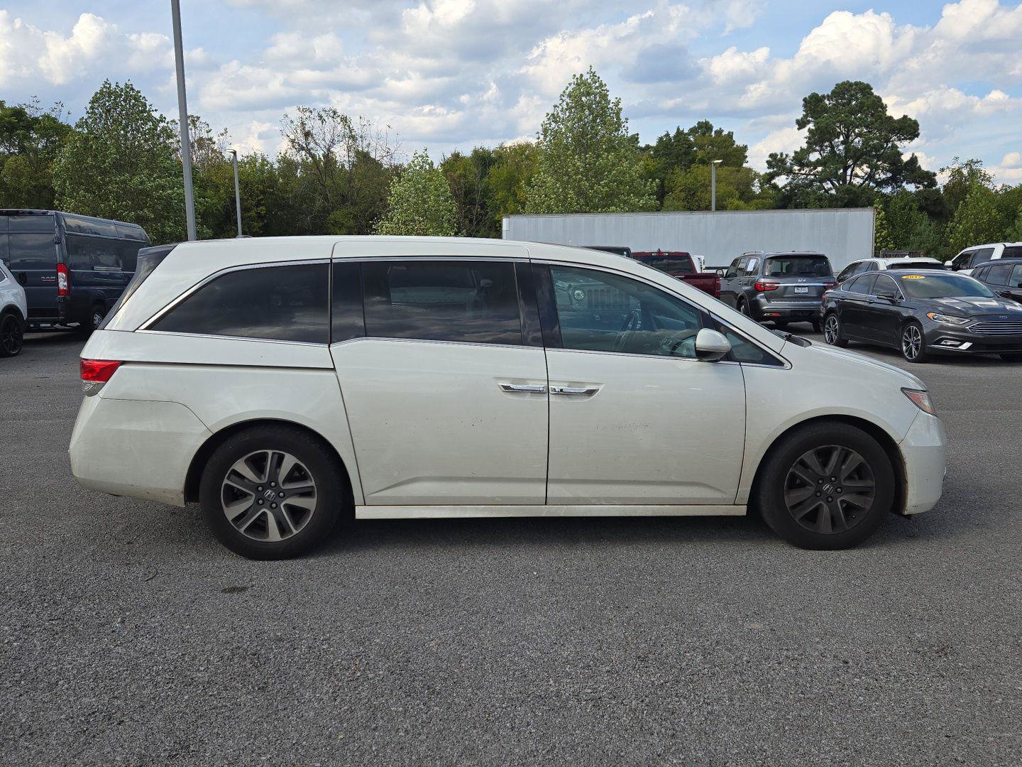 Used 2015 Honda Odyssey Touring image 8