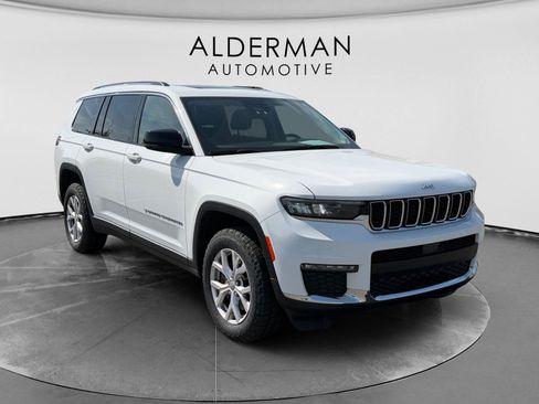 Used 2022 Jeep Grand Cherokee L Limited AWD/4WD image 7