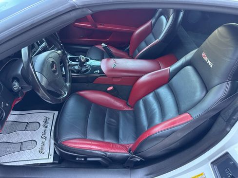Used 2007 Chevrolet Corvette Z06 w/ Preferred Equipment Group RWD image 24