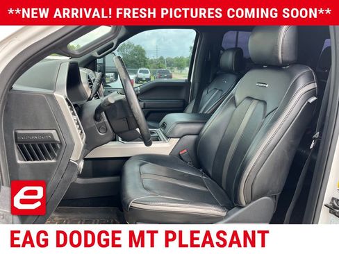 Used 2019 Ford F250 Platinum w/ Platinum Ultimate Package AWD/4WD image 7