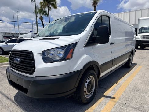 Used 2019 Ford Transit 150 148 Low Roof RWD image 3