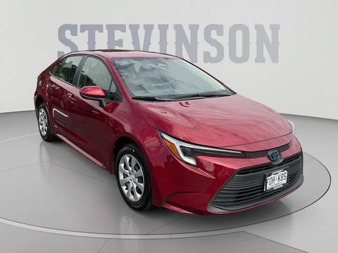 Used 2025 Toyota Corolla LE AWD/4WD image 7