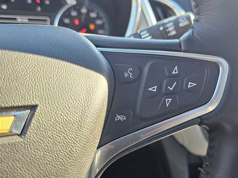 Used 2018 Chevrolet Equinox Premier image 31