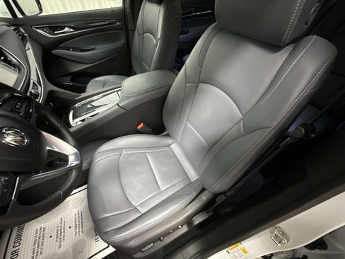 Used 2024 Buick Enclave Premium image 20