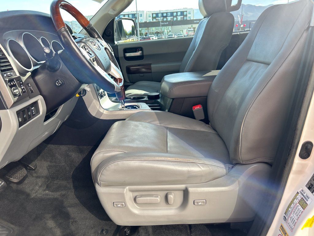Certified 2016 Toyota Sequoia Platinum AWD/4WD image 10