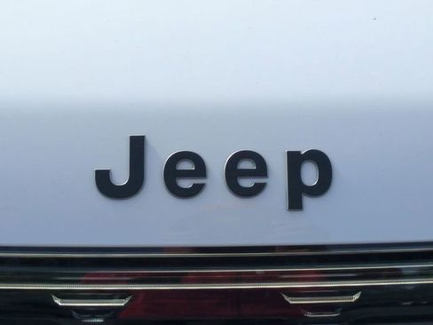 New 2026 Jeep Grand Wagoneer Limited AWD/4WD image 42