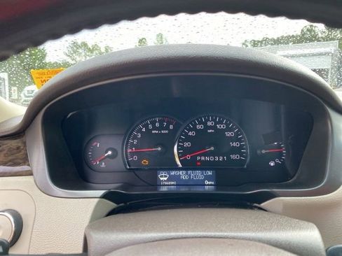 Used 2011 Cadillac DTS Luxury image 20