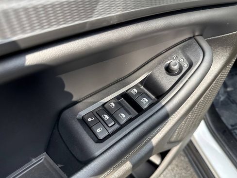 Used 2024 Jeep Grand Cherokee L Laredo AWD/4WD image 18