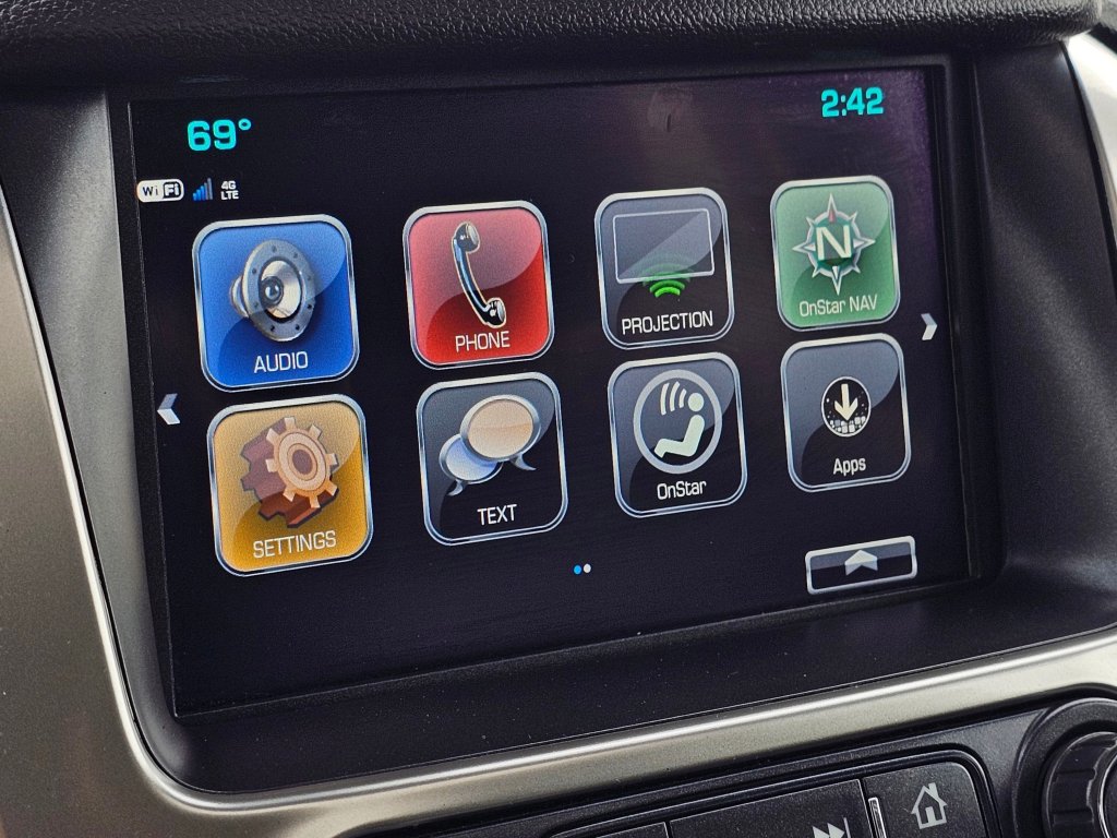 Used 2019 Chevrolet Suburban LT AWD/4WD image 8