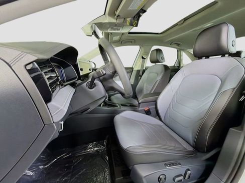 New 2026 Volkswagen Jetta SEL image 11