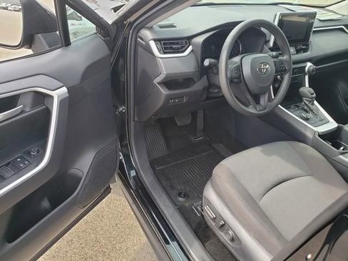 Used 2025 Toyota RAV4 XLE image 11