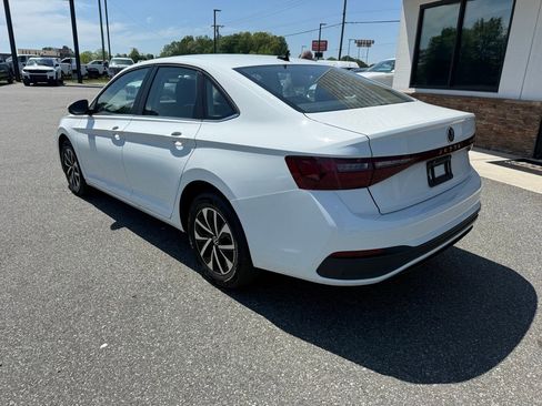 Used 2025 Volkswagen Jetta S image 6