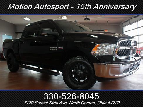 Used 2020 RAM 1500 Classic SLT w/ Luxury Group AWD/4WD image 2