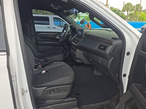 Used 2021 Chevrolet Tahoe 2WD w/ Remote Keyless Entry Package image 4