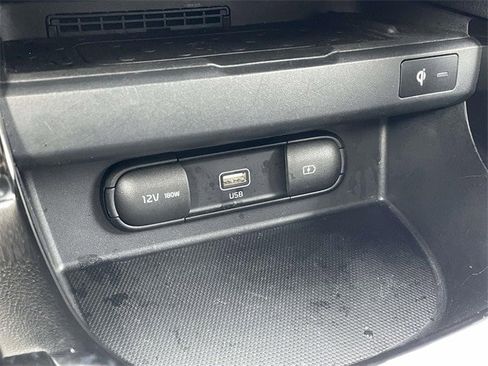 Used 2023 Kia Seltos SX image 11