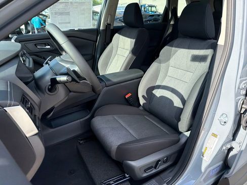 New 2026 Nissan Rogue SV FWD image 28