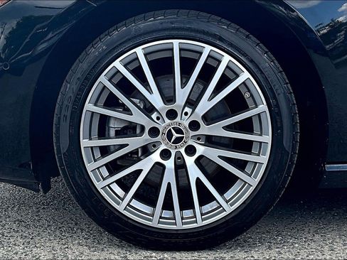 Used 2025 Mercedes-Benz CLA 250 image 8