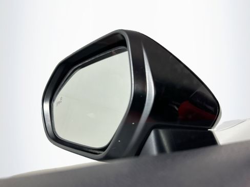 Used 2019 Toyota Camry XSE image 16